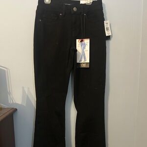 YMI Women’s Size 3/26 Mid Rise Bootcut Black Jeans